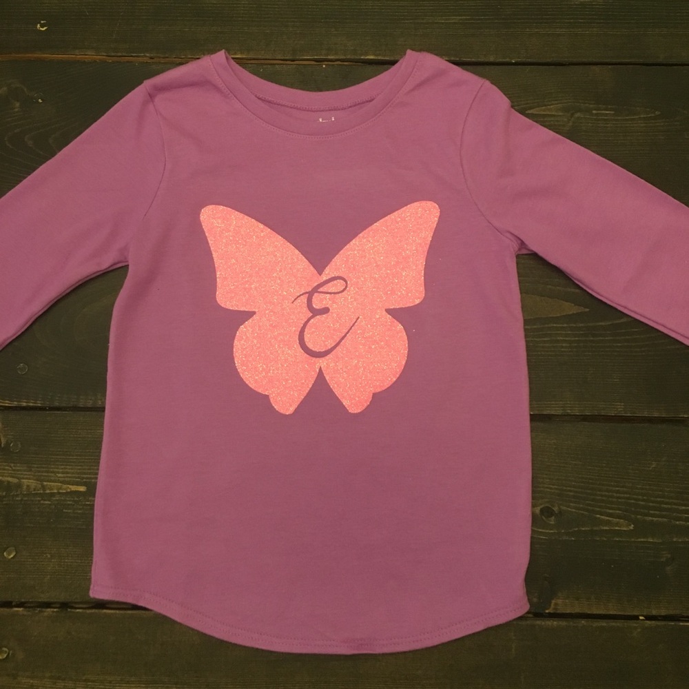 🦋NWOT Monogrammed “E”  Butterfly Long Sleeve Tee